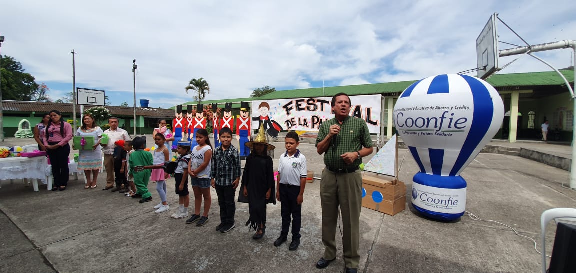 La actividad contó con la presencia del presidente del Consejo de Administración Favio Rojas Ramírez y Subgerente Comercial Humberto Castaño Gallego.